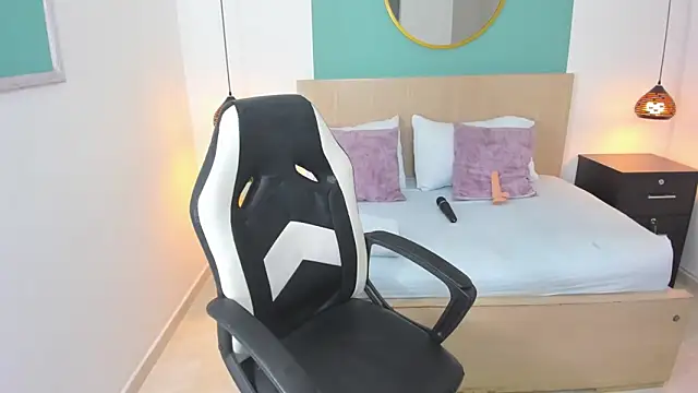 linda rios  online show from 02/06/25, 02:11