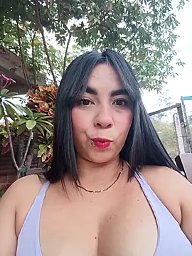 Snapshot of KathaDanger chatting on 09/19/25, 09:59 KathaDanger online show from 09/19/25, 09:59