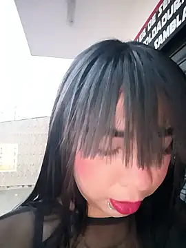 Snapshot of KathaDanger chatting on 10/04/25, 10:41 KathaDanger online show from 10/04/25, 10:41