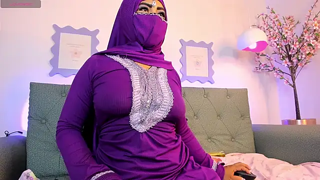 jazmin anbar online show from 03/12/25, 06:33