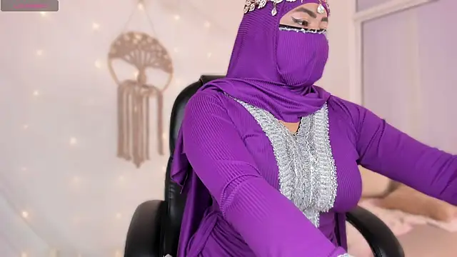 jazmin anbar online show from 11/26/25, 05:41