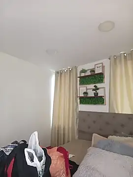 sasi luna online show from 02/04/26, 02:01