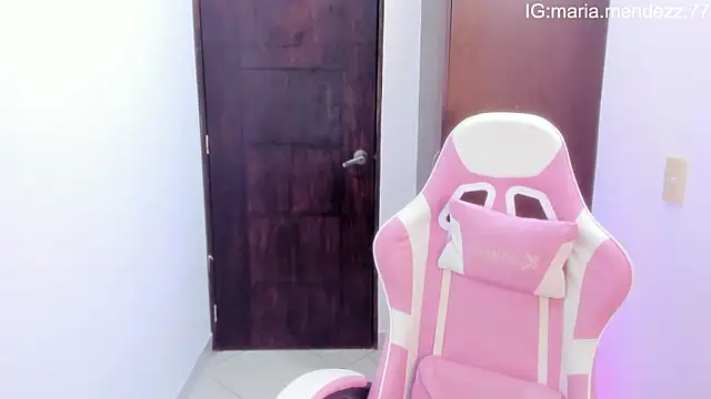 maria mendez  online show from 10/04/25, 01:36