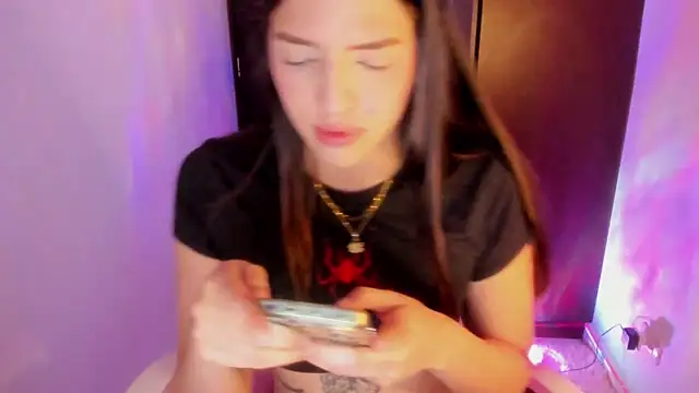 maria mendez  online show from 10/21/25, 04:13