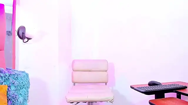 elizabeth rosa21 online show from 01/30/25, 09:36