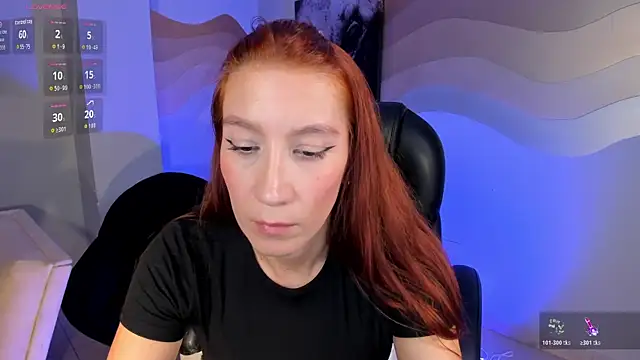 MiaFarrell  online show from 10/31/25, 07:15