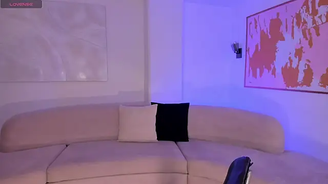 MiaFarrell  online show from 02/06/26, 06:22