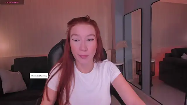 MiaFarrell  online show from 04/25/26, 11:24