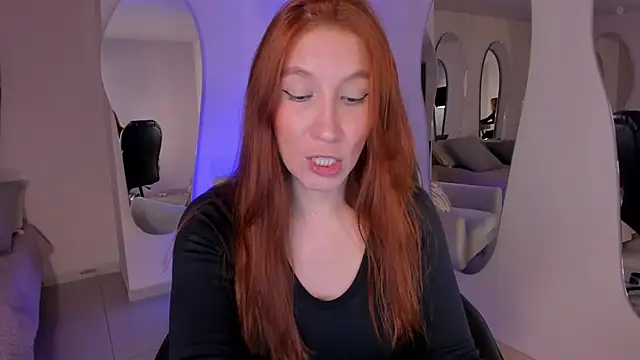 MiaFarrell  online show from 05/19/26, 05:52