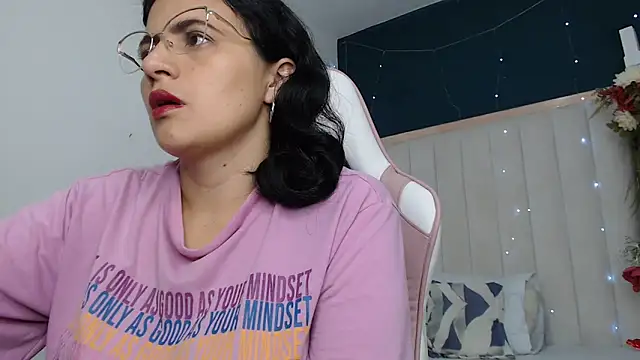 africa holmes online show from 02/23/25, 02:40