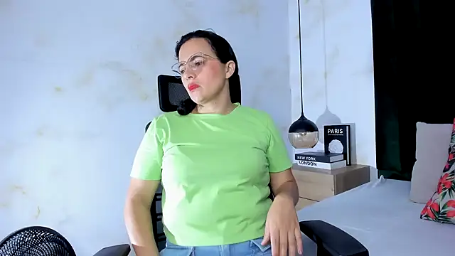 africa holmes online show from 03/15/25, 01:52