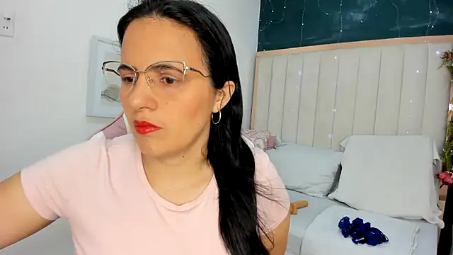 africa holmes online show from 10/02/25, 01:45