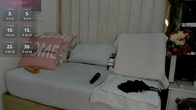 africa holmes online show from 10/05/25, 01:48