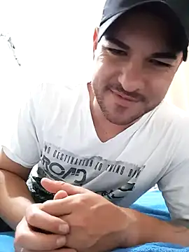 Snapshot of sigma358 chatting on 02/15/25, 04:34 sigma358 online show from 02/15/25, 04:34