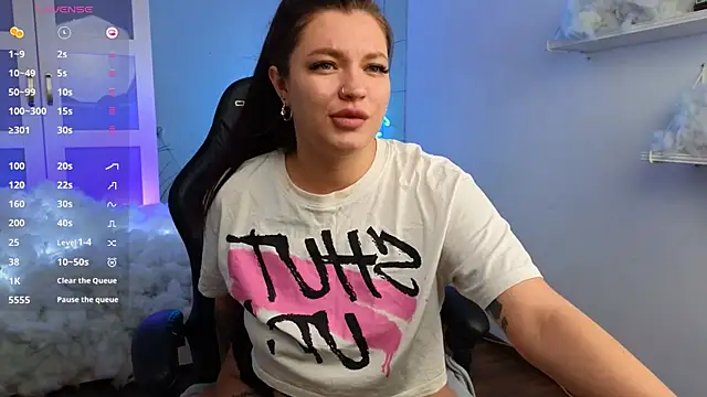 KAREN NIX online show from 12/27/24, 01:22