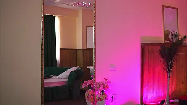 Snapshot of Jenna_Day chatting on 02/25/25, 10:04 Jenna Day online show from 02/25/25, 10:04