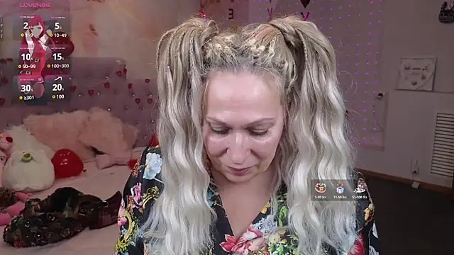 Penelope Pinky online show from 02/14/25, 05:36