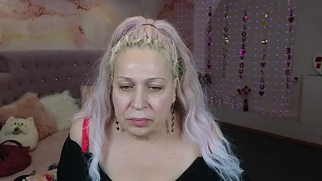 Penelope Pinky online show from 03/12/25, 06:44