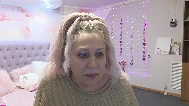 Penelope Pinky online show from 03/17/25, 04:19