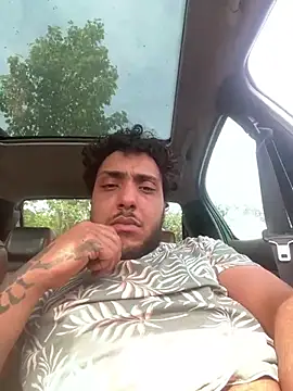 Nicolasbouba online show from 04/17/26, 11:02