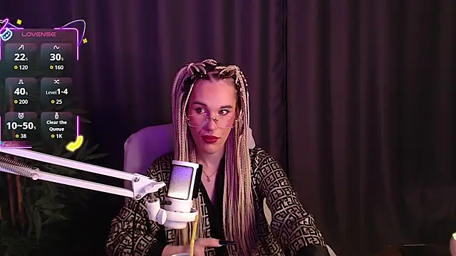 Cassie Bae online show from 11/28/25, 05:43