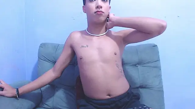 Snapshot of Hot_kleo chatting on 01/03/25, 06:11 Hot kleo online show from 01/03/25, 06:11