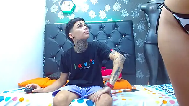 exotic hot couple online show from 01/13/25, 04:07