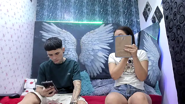 exotic hot couple online show from 04/18/26, 10:10