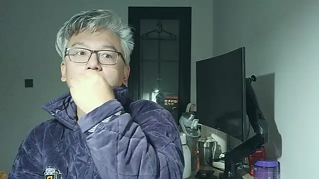 leoUSIR online show from 11/12/25, 07:57