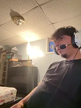 Snapshot of meximaloo1 chatting on 09/15/25, 10:54 meximaloo1 online show from 09/15/25, 10:54