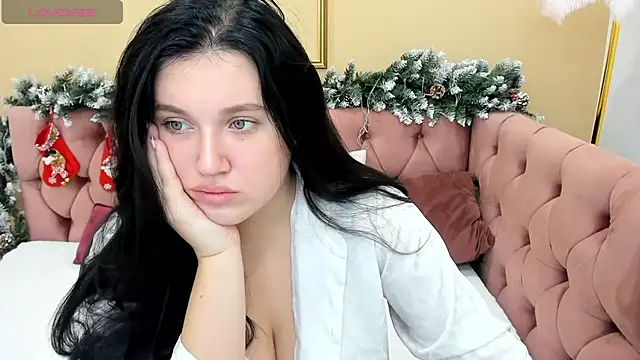 Snapshot of Kassandra__grey chatting on 01/09/25, 12:57 Kassandra grey online show from 01/09/25, 12:57