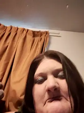 chrissybear84 online show from 01/07/25, 11:03