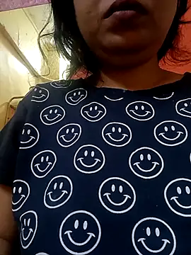 sunita-doll online show from 11/19/25, 01:27