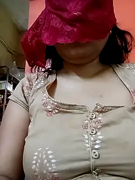 sunita-doll online show from 03/17/26, 01:43