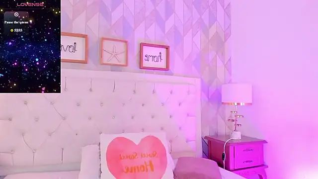 rebeca watsson online show from 02/11/26, 11:59