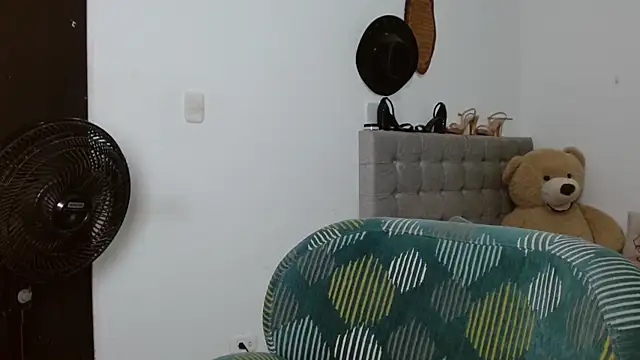 Sexy Lia  online show from 04/07/26, 02:34