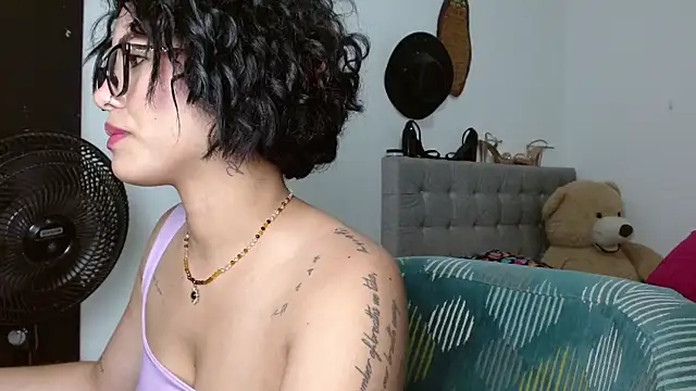 Sexy Lia  online show from 05/12/26, 12:19