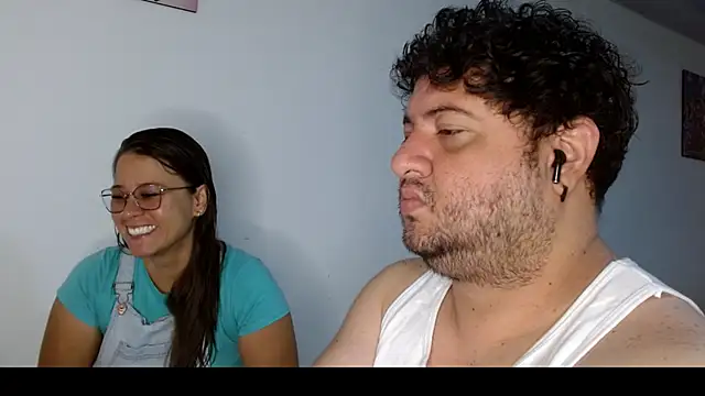 Snapshot of Paloma_Desire chatting on 11/06/25, 01:56 Paloma Desire online show from 11/06/25, 01:56