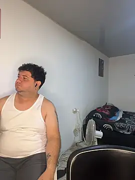 Snapshot of Paloma_Desire chatting on 12/05/25, 12:14 Paloma Desire online show from 12/05/25, 12:14