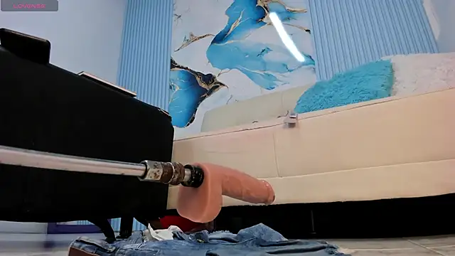 Danniela18  online show from 03/06/25, 01:27