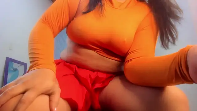 Danniela18  online show from 03/18/25, 03:42