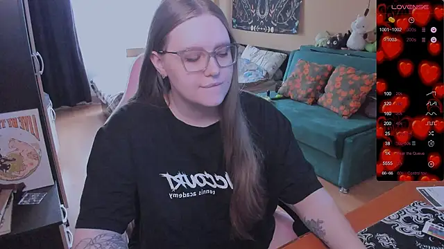 Alice Dreamgirl  online show from 04/07/26, 10:05