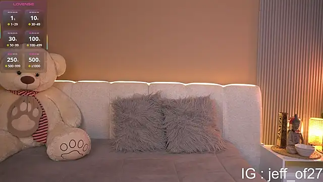 Snapshot of johanafox_ chatting on 07/06/26, 11:07 johanafox online show from 07/06/26, 11:07
