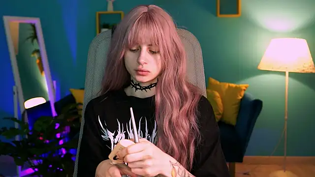 Snapshot of JadeCastle_ chatting on 03/18/25, 04:58 JadeCastle online show from 03/18/25, 04:58