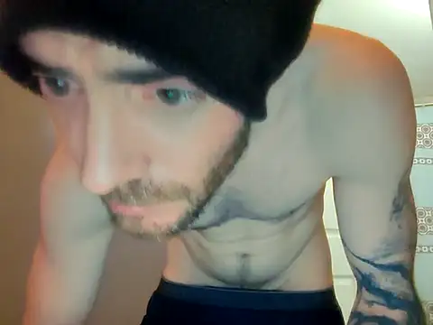 Huntzg23 online show from 11/22/25, 02:38