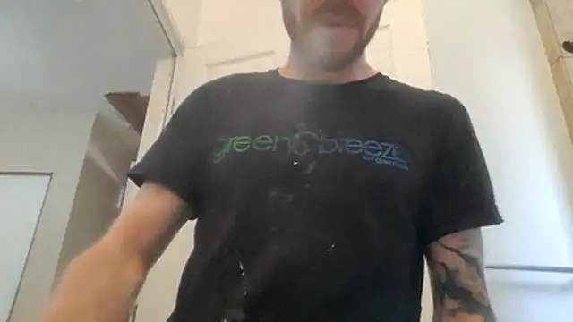 Huntzg23 online show from 05/06/26, 04:45