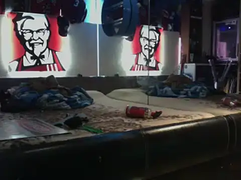 Snapshot of kinkycdslutsv chatting on 12/23/24, 07:17 kinkycdslutsv online show from 12/23/24, 07:17