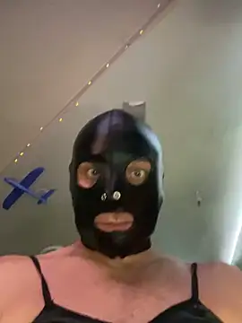 Snapshot of kinkycdslutsv chatting on 09/20/25, 08:21 kinkycdslutsv online show from 09/20/25, 08:21