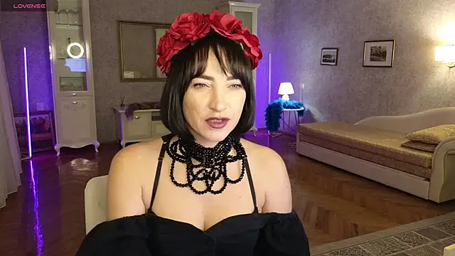 Snapshot of AnneHaddaway chatting on 11/02/25, 08:22 AnneHaddaway online show from 11/02/25, 08:22