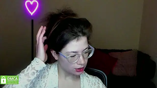 Snapshot of Alicia_redfollow chatting on 02/08/25, 06:33 Alicia redfollow online show from 02/08/25, 06:33